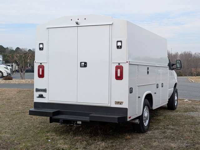 New 2026 Ford E-350 Cutaway - photo 3