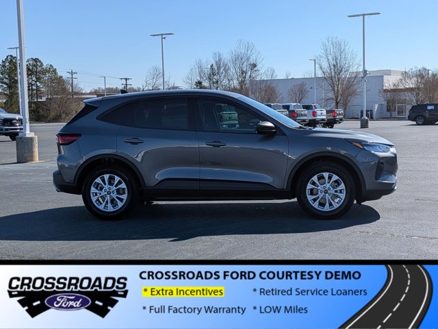 New 2026 Ford Escape - photo 2