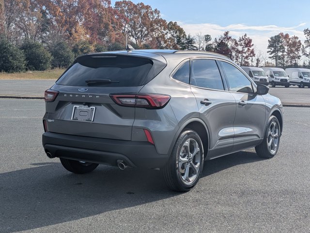 New 2026 Ford Escape ST-Line - photo 3