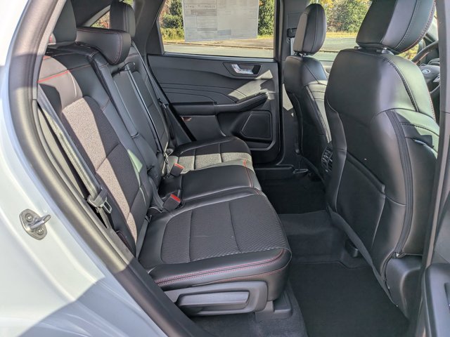 New 2026 Ford Escape ST-Line - photo 31