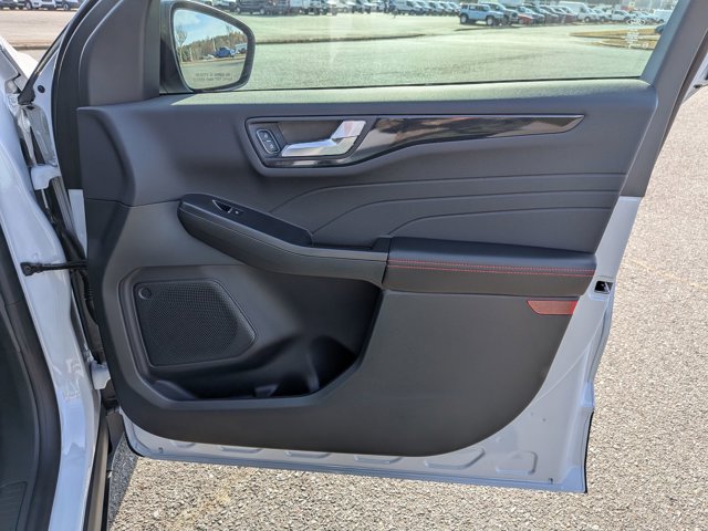 New 2026 Ford Escape ST-Line - photo 32