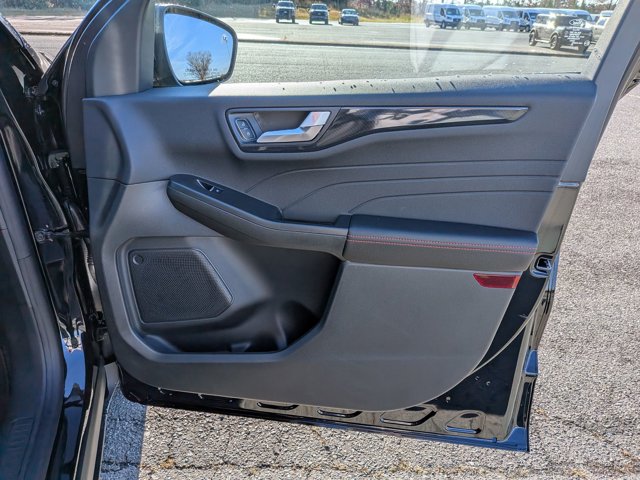 New 2026 Ford Escape ST-Line - photo 32