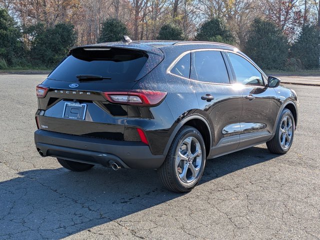 New 2026 Ford Escape ST-Line - photo 3