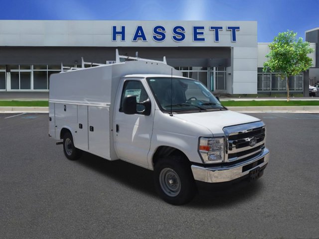 New 2026 Ford E-350 - photo 1
