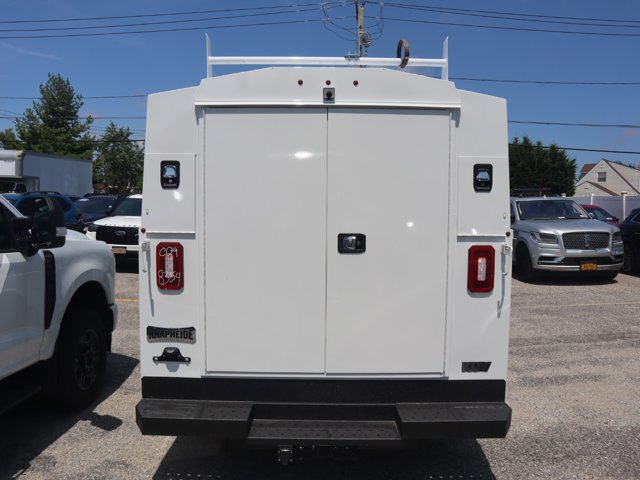 New 2026 Ford E-350 Cutaway - photo 3