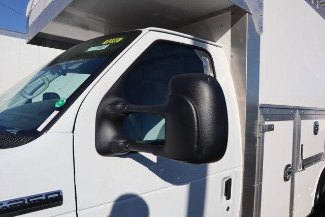 New 2026 Ford E-350 Cutaway - photo 4