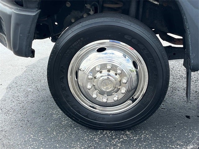 Used 2012 Ford F-450 Regular Cab Cab Chassis - photo 9