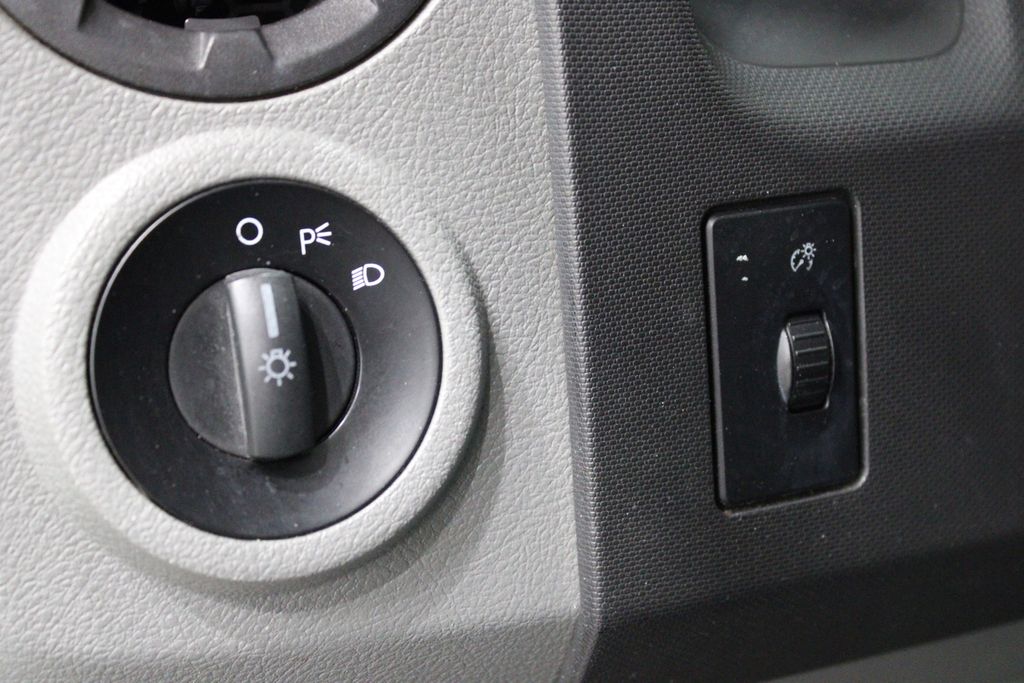 Used 2015 Ford E-450 Cutaway - photo 18