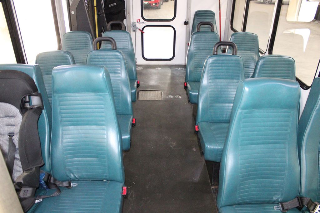 Used 2015 Ford E-450 Cutaway - photo 20