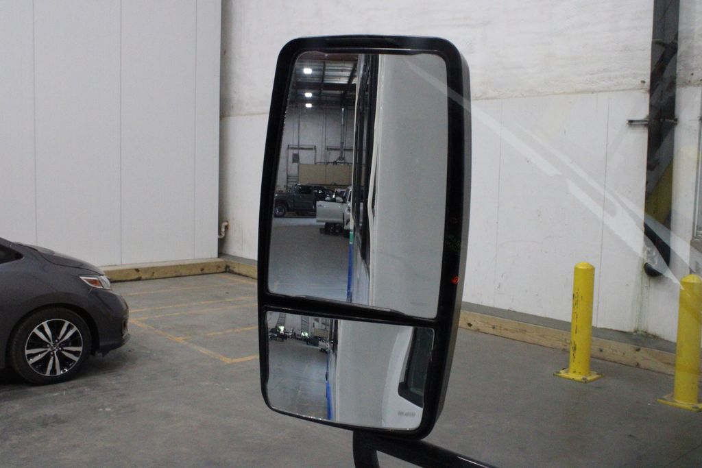 Used 2015 Ford E-450 Cutaway - photo 29