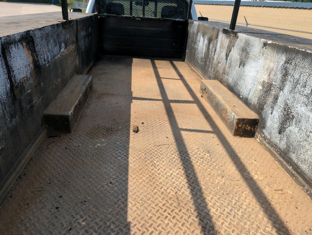 Used 2016 Ford F-450 Regular Cab Cab Chassis - photo 19