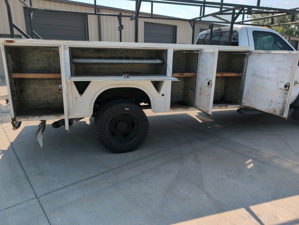 Used 2016 Ford F-450 Regular Cab Cab Chassis - photo 35