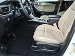 Used 2024 Ford Explorer XLT thumbnail 10