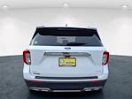 Used 2024 Ford Explorer XLT thumbnail 3