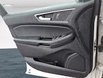 Used 2018 Ford Edge SEL thumbnail 4