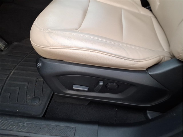 Used 2020 Ford Explorer XLT - photo 18