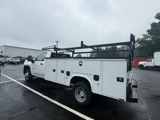 New 2025 Chevrolet Silverado 3500 Regular Cab Cab Chassis - photo 3