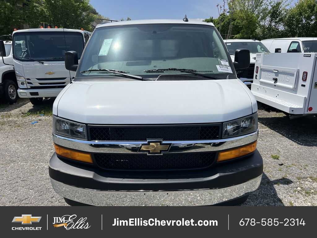 New 2025 Chevrolet Express 2500 Empty Cargo Van - photo 37