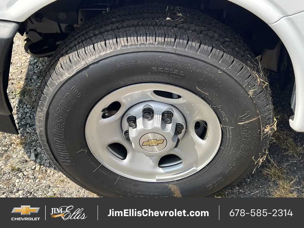 New 2025 Chevrolet Express 2500 Empty Cargo Van - photo 47