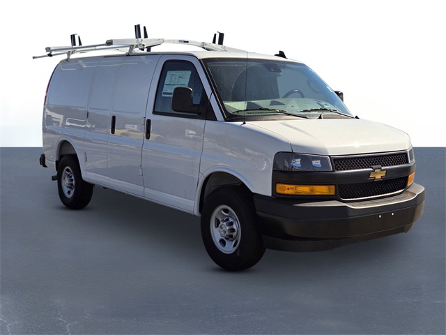 New 2025 Chevrolet Express 2500 Empty Cargo Van - photo 3