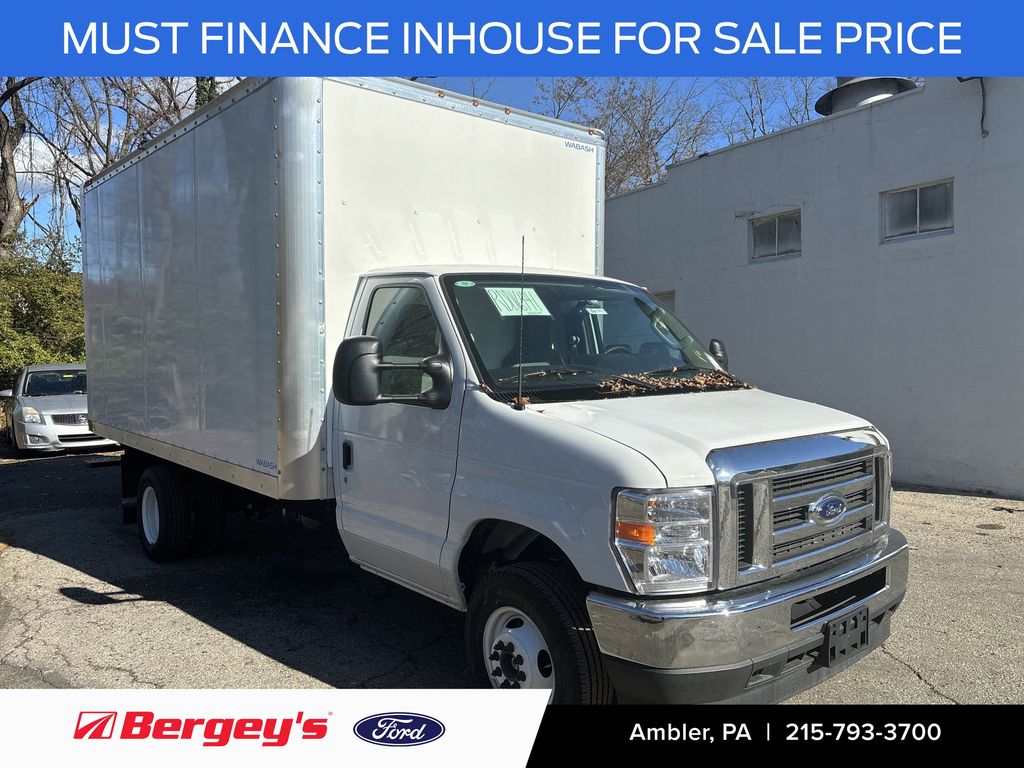 New 2024 Ford E-450 - photo 2