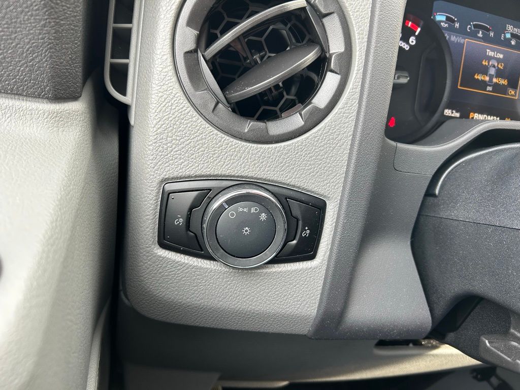 New 1996 Ford E-450 Cutaway - photo 14