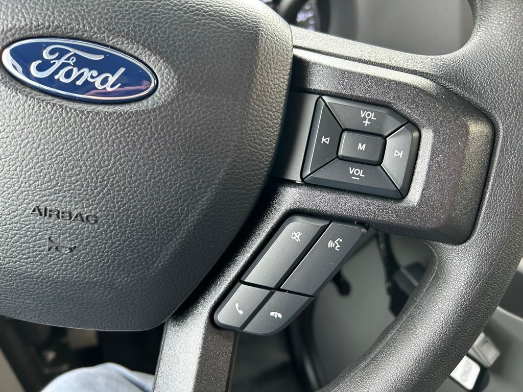 New 1996 Ford E-450 Cutaway - photo 16
