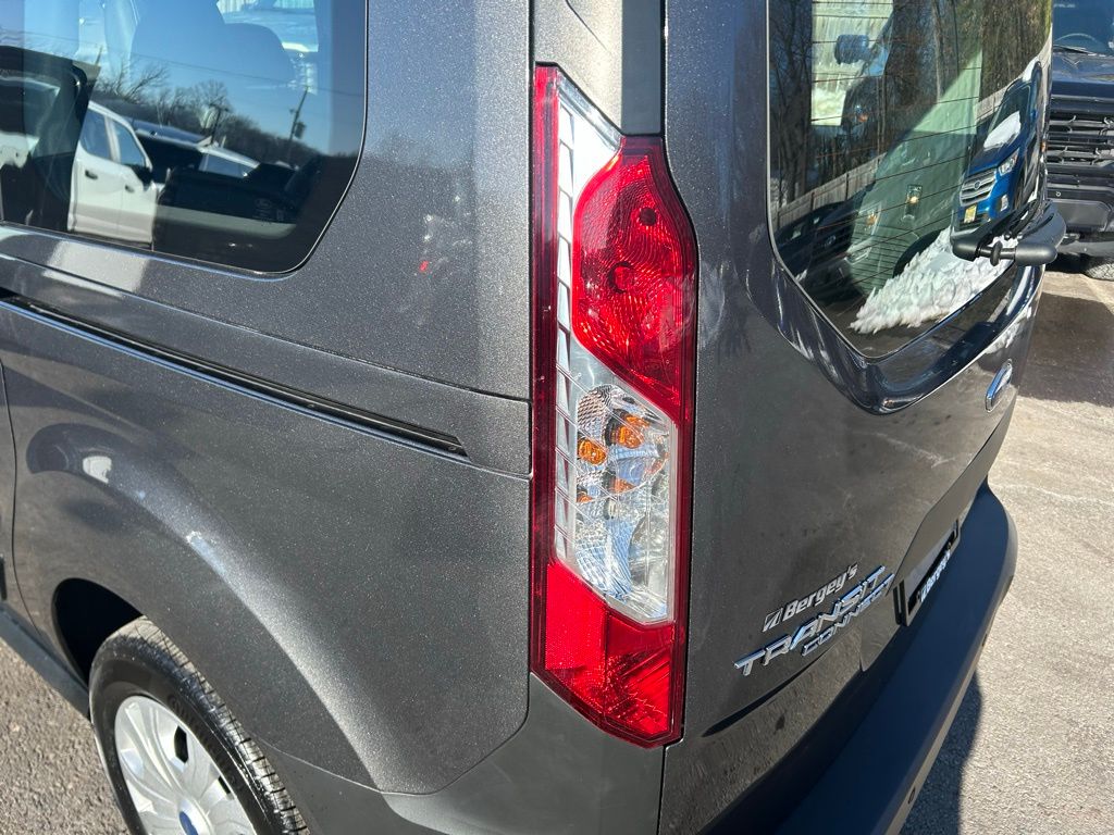 Used 2023 Ford Transit Connect Empty Cargo Van - photo 9