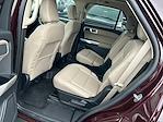 Used 2022 Ford Explorer XLT thumbnail 6