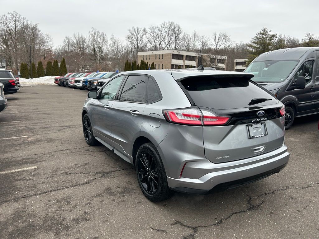 Used 2023 Ford Edge - photo 2
