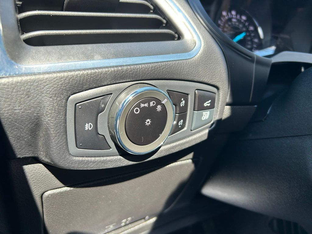Used 2023 Ford Edge Titanium - photo 19