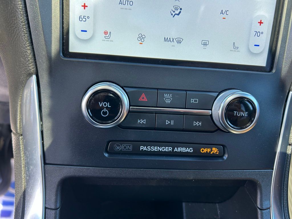 Used 2023 Ford Edge Titanium - photo 28