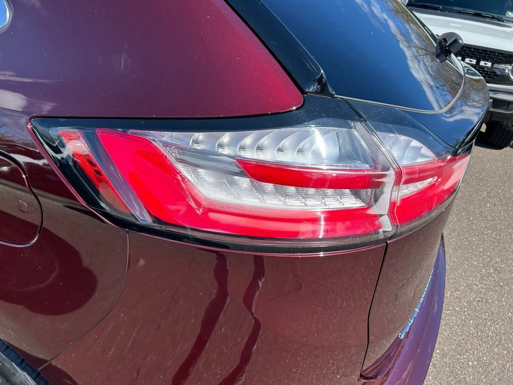 Used 2023 Ford Edge Titanium - photo 33