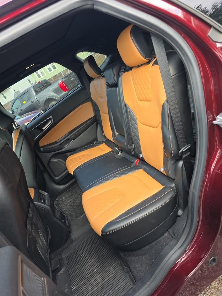 Used 2023 Ford Edge Titanium - photo 42
