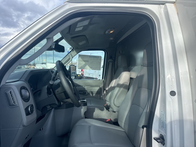 New 2026 Ford E-350 Cutaway - photo 11