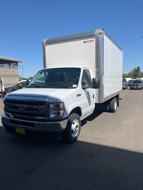 New 2026 Ford E-350 - photo 2