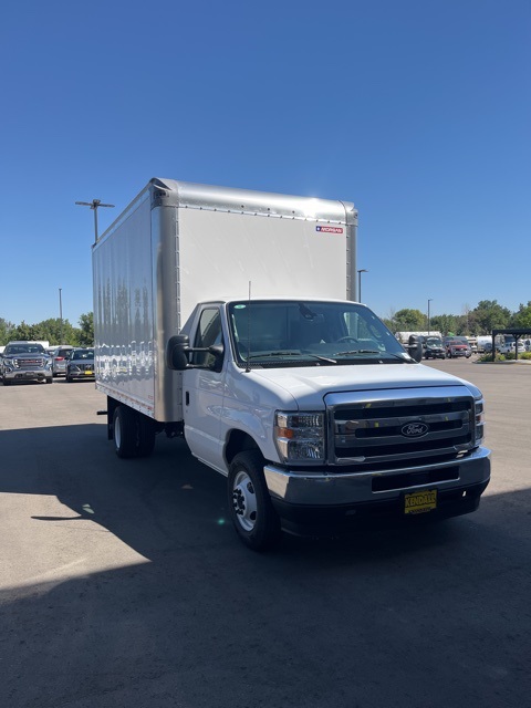 New 2026 Ford E-350 Cutaway - photo 3