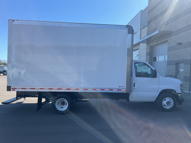 New 2026 Ford E-350 Cutaway - photo 10