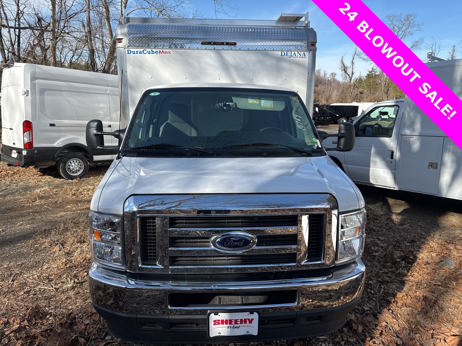 New 2024 Ford E-450 - photo 2