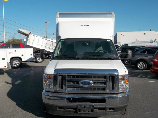 New 2025 Ford E-350 - photo 2