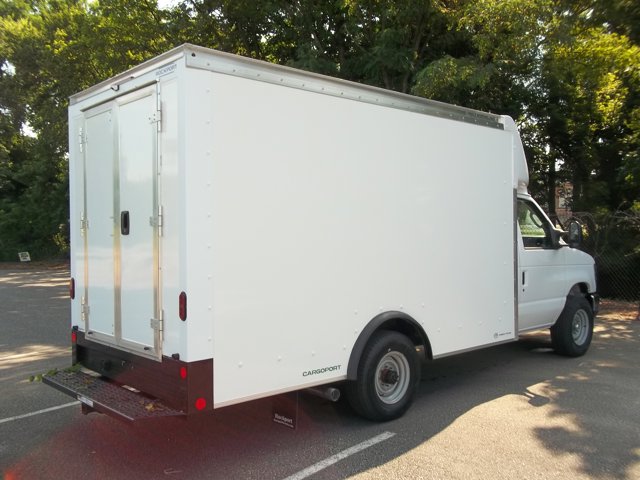 New 2026 Ford E-350 Cutaway - photo 7