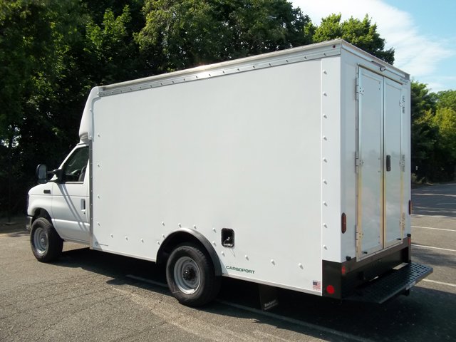New 2026 Ford E-350 Cutaway - photo 5