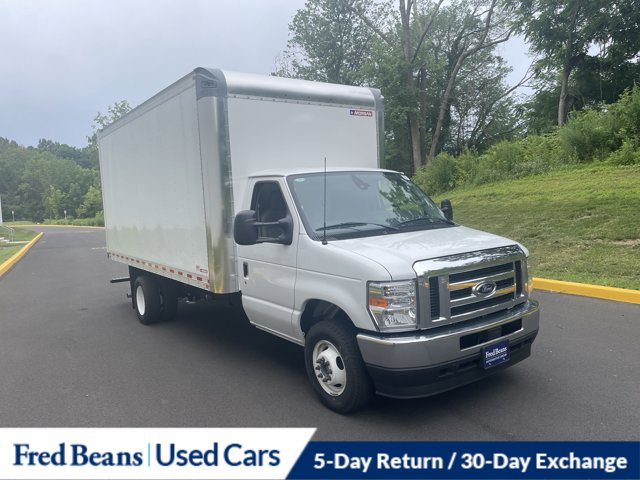 New 2025 Ford E-450 - photo 1