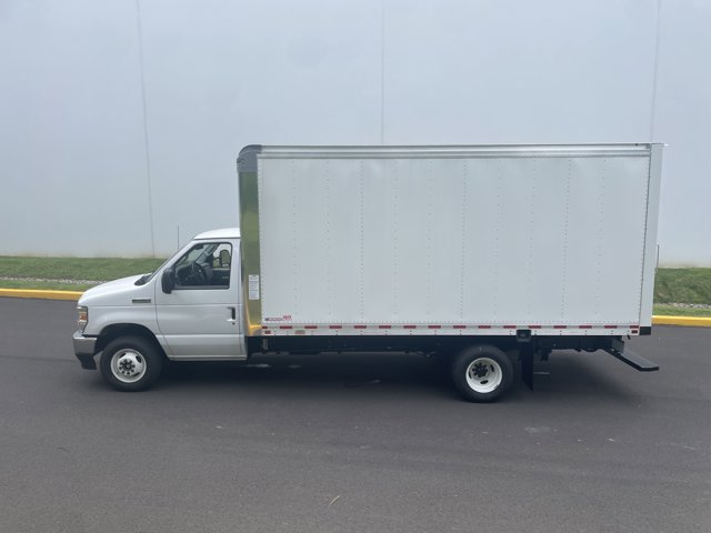 New 2025 Ford E-450 Cutaway - photo 8