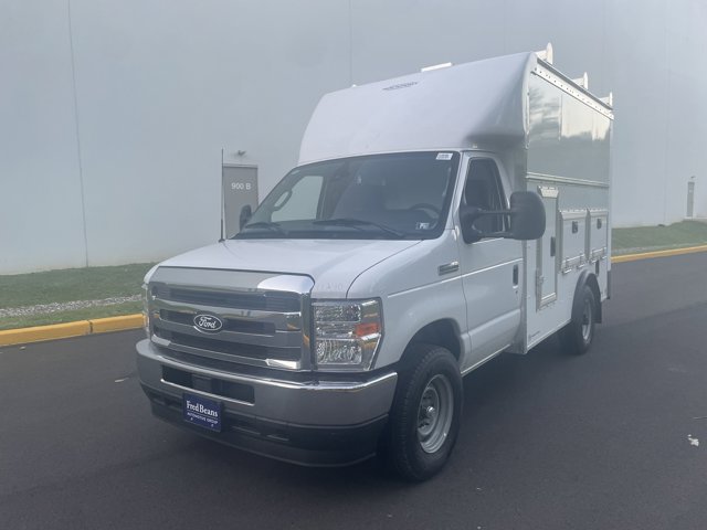 New 2026 Ford E-350 Cutaway - photo 3