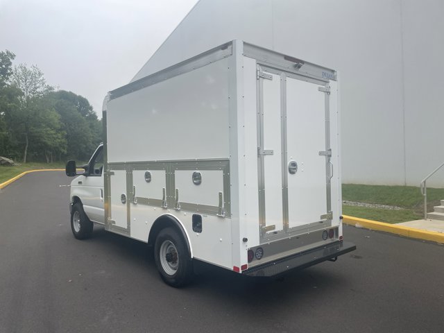 New 2026 Ford E-350 Cutaway - photo 7