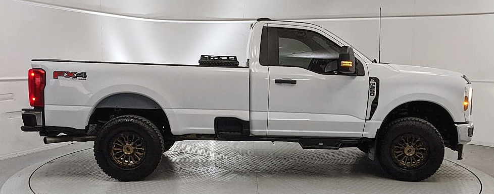 Used 2024 Ford F-250 - photo 2