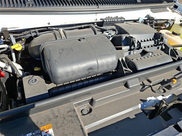 Used 2024 Ford E-450 Cutaway - photo 19