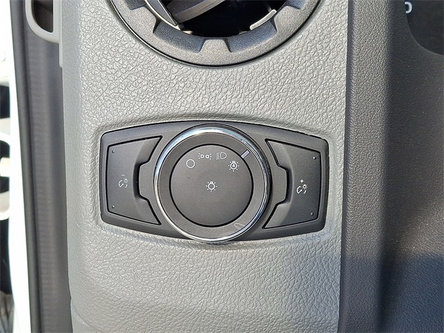 Used 2024 Ford E-450 Cutaway - photo 16