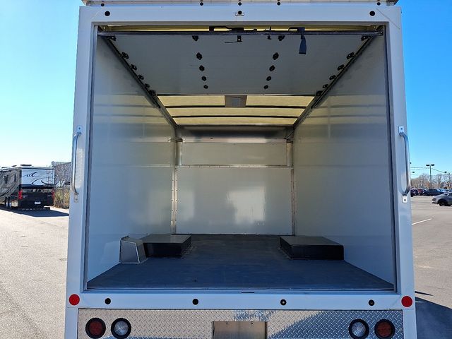 Used 2024 Ford E-450 Cutaway - photo 20
